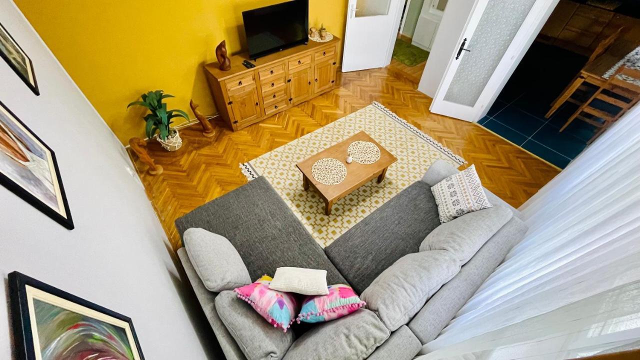Appartamento Apartman Jelena II Sremska Mitrovica Esterno foto