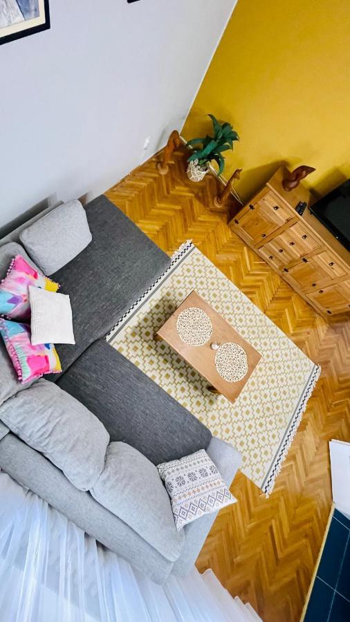 Appartamento Apartman Jelena II Sremska Mitrovica Esterno foto